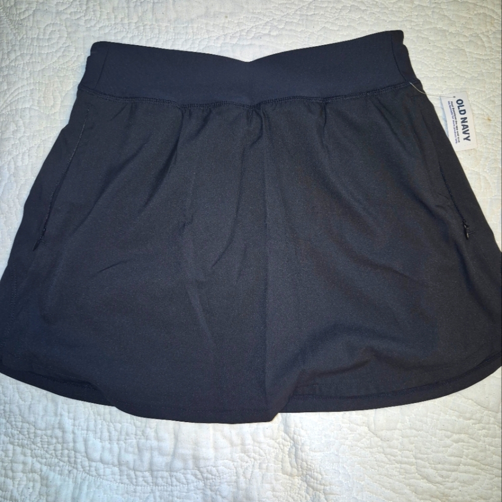 Old Navy Stretchtech Skort. Black. Size Small.